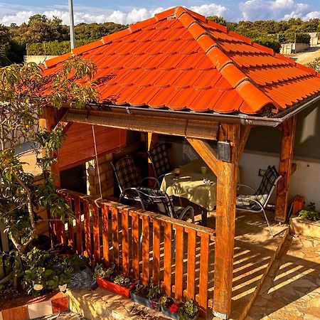 Apartmani Trupeljak Mandre Exterior photo